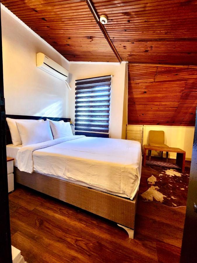 Mates Istiklal Suites Istanbul Eksteriør bilde